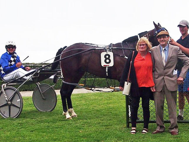 Pembrook Playboy edges Watch Me Now for Southland HOY