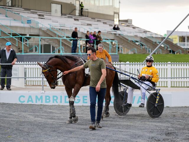 Keystone Del’s little half-brother wins at Cambridge